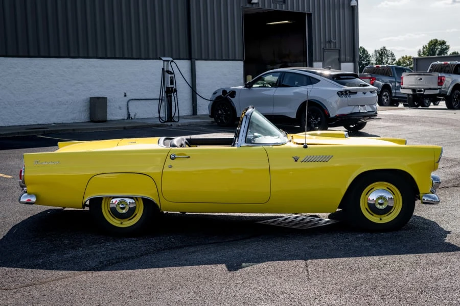 1955 Ford Thunderbird 1st Gen - Image 11 of 26
