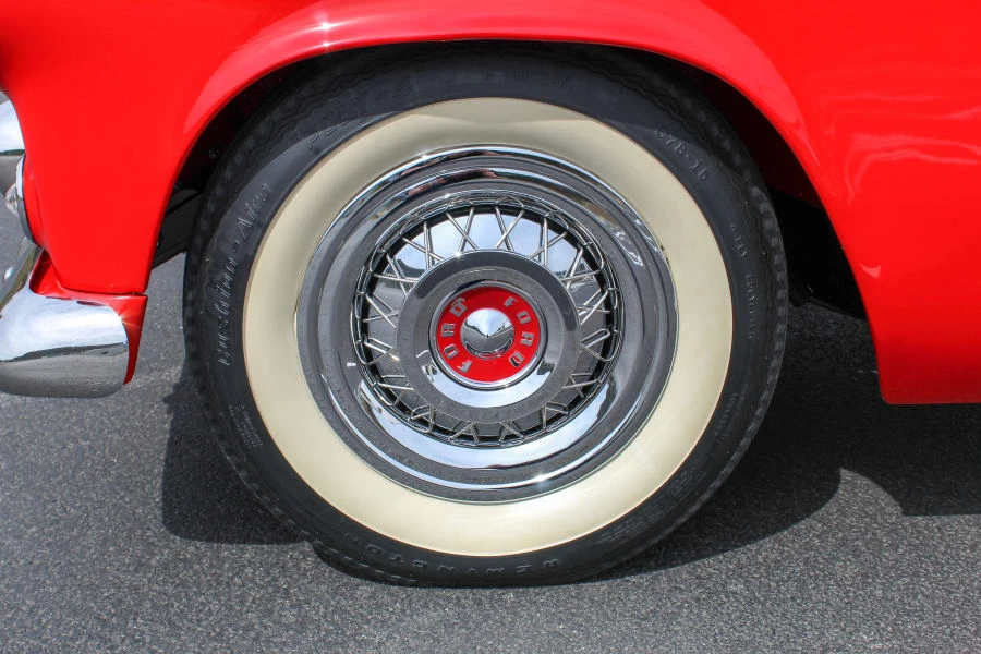 1955 Ford Thunderbird 1st Gen - Image 15 of 31