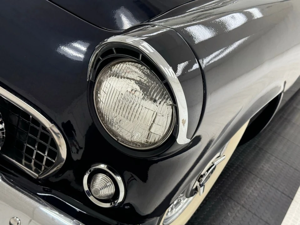 1955 Ford Thunderbird 1st Gen - Image 15 of 31