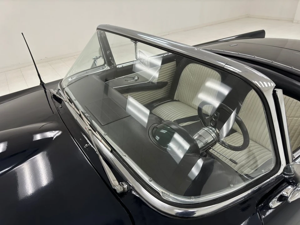 1955 Ford Thunderbird 1st Gen - Image 18 of 31