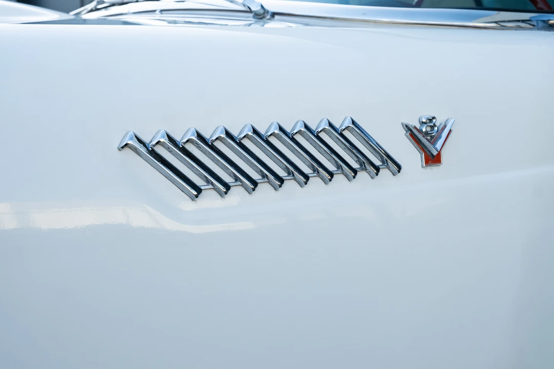 1955 Ford Thunderbird 1st Gen - Image 24 of 31