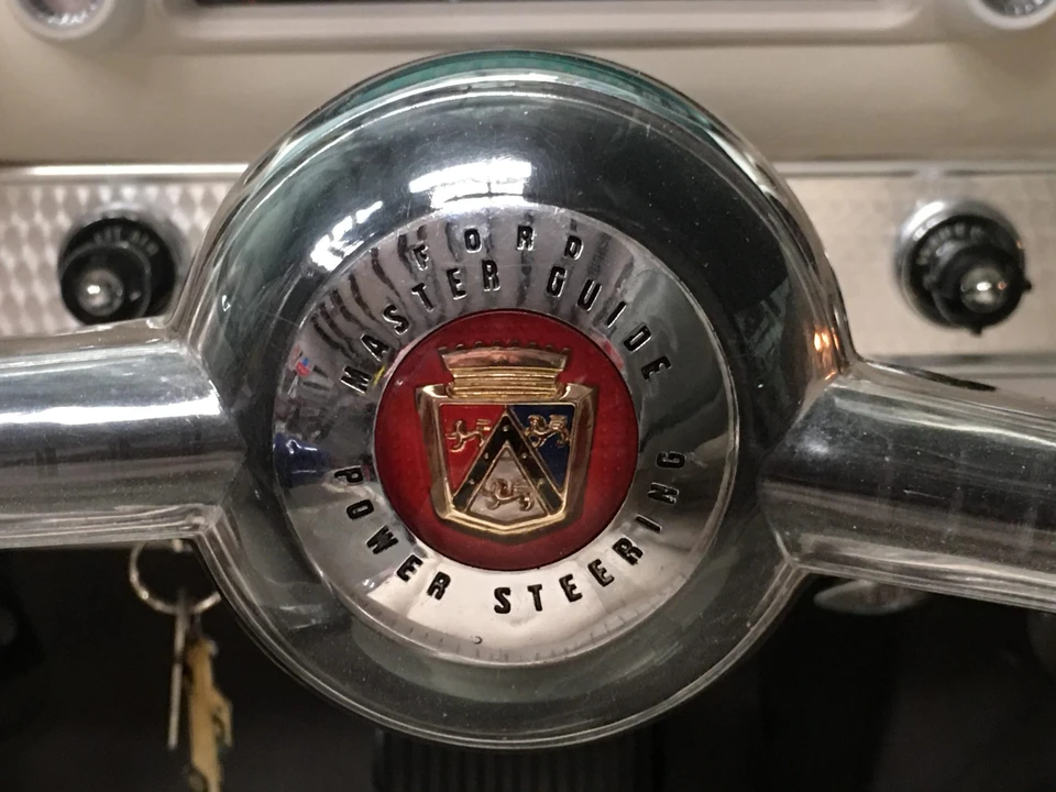 1955 Ford Thunderbird 1st Gen - Image 24 of 31