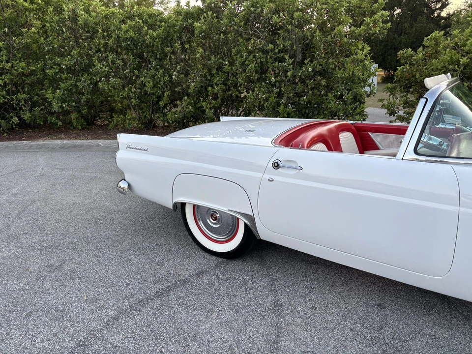 1955 Ford Thunderbird 1st Gen - Image 26 of 31