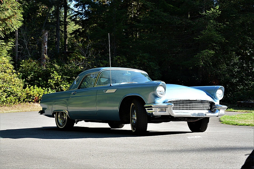1955 Ford Thunderbird 1st Gen - Image 12 of 31