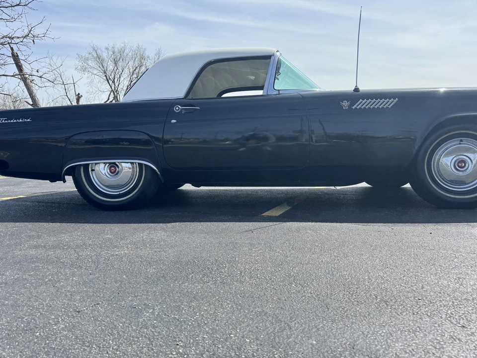 1955 Ford Thunderbird 1st Gen - Image 21 of 31