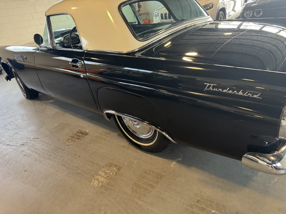 1955 Ford Thunderbird 1st Gen - Image 29 of 31