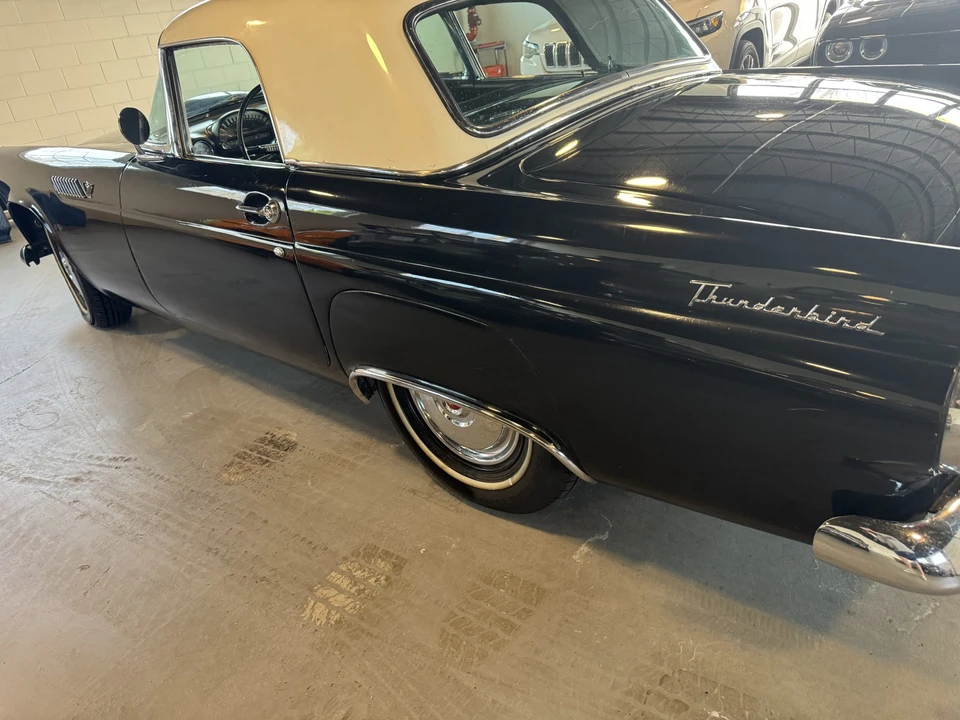 1955 Ford Thunderbird 1st Gen - Image 28 of 31