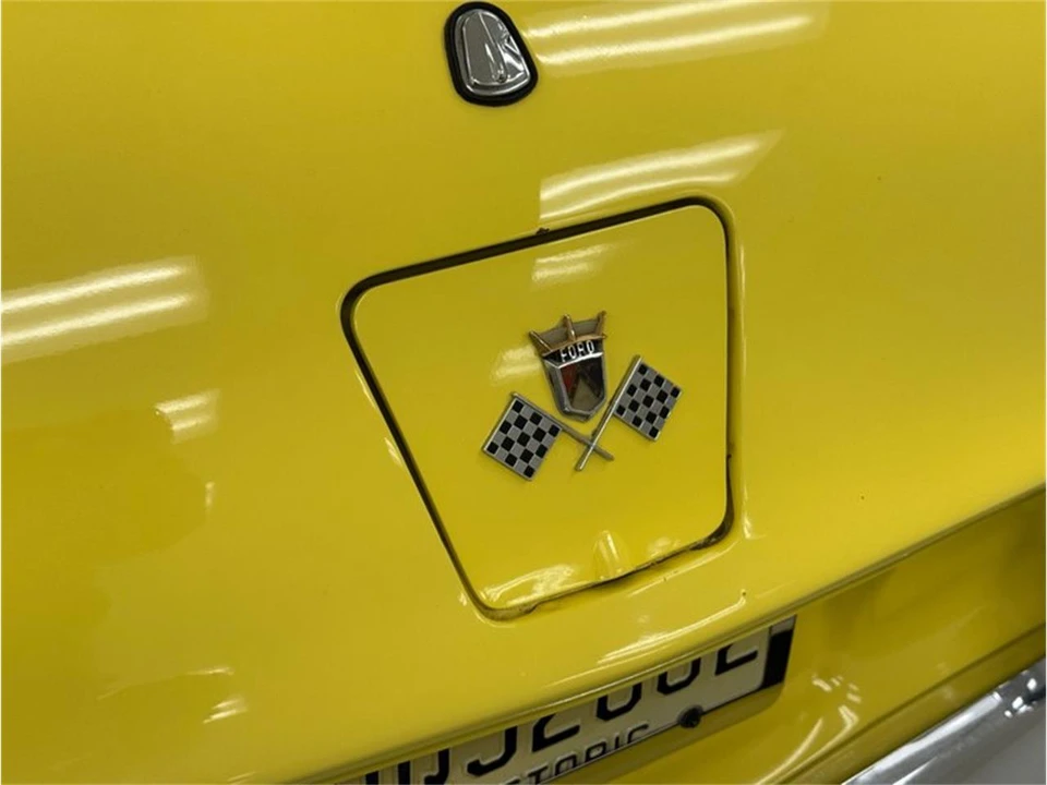 1955 Ford Thunderbird 1st Gen - Image 24 of 31