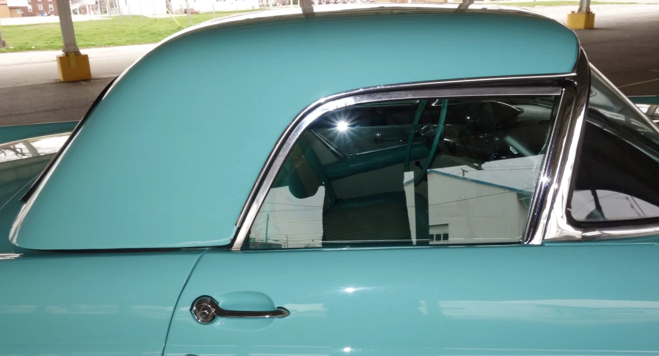 1955 Ford Thunderbird 1st Gen - Image 30 of 31