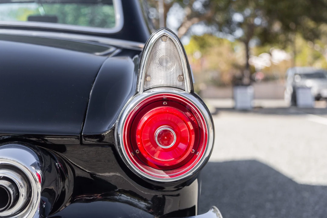 1955 Ford Thunderbird 1st Gen - Image 23 of 31