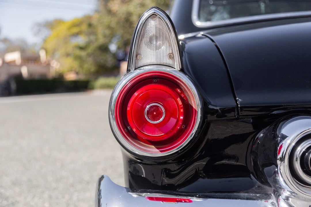 1955 Ford Thunderbird 1st Gen - Image 22 of 31