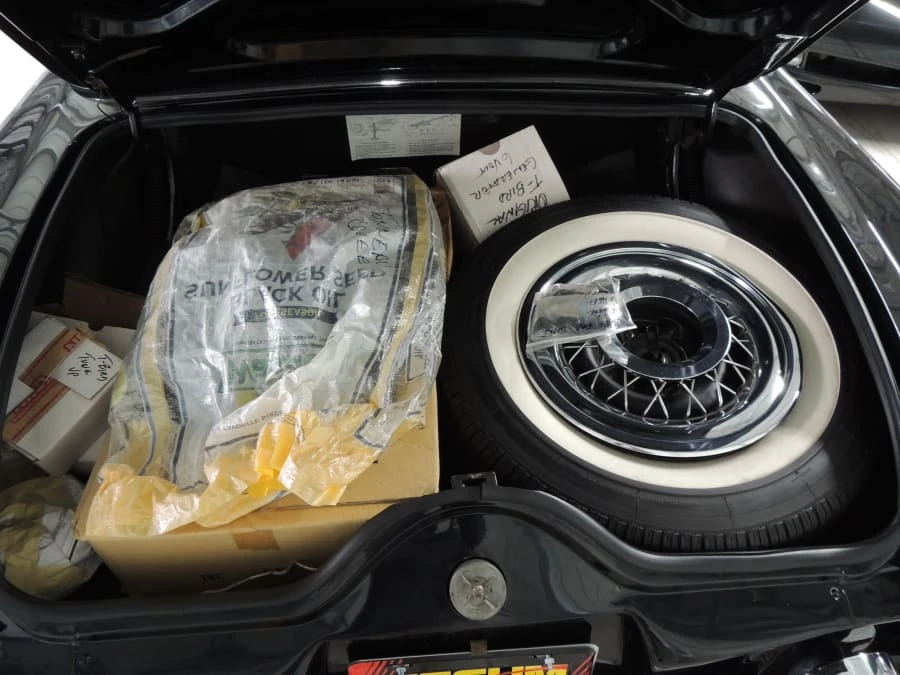1955 Ford Thunderbird 1st Gen - Image 23 of 31