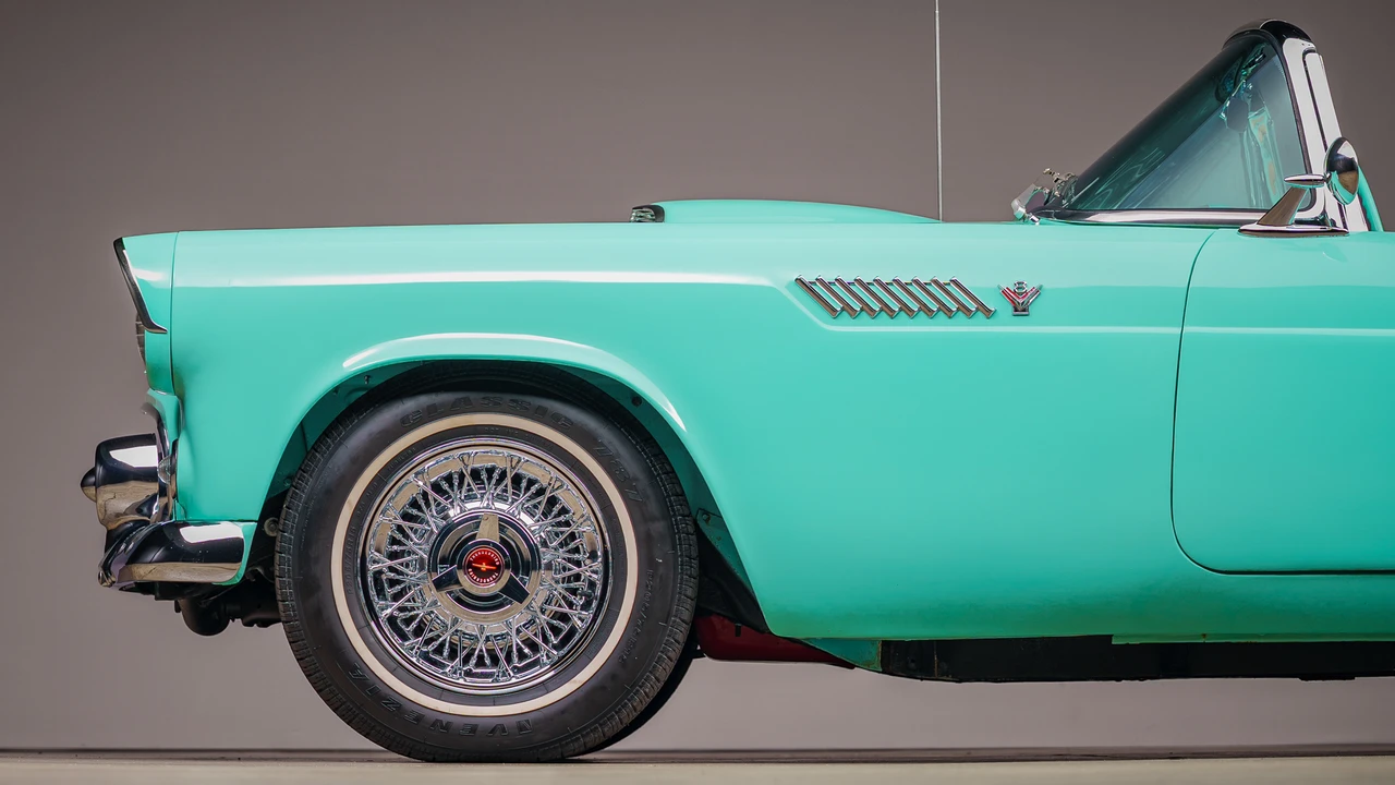 1955 Ford Thunderbird 1st Gen - Image 17 of 31