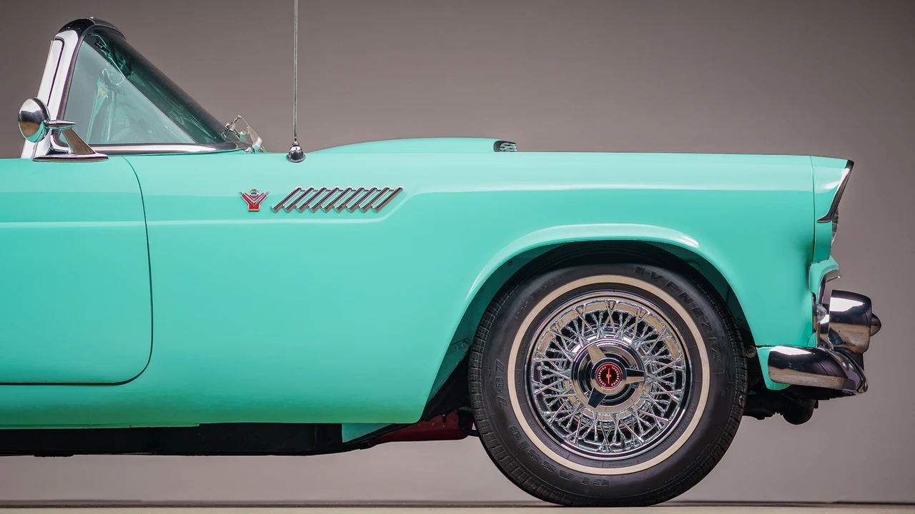 1955 Ford Thunderbird 1st Gen - Image 20 of 31