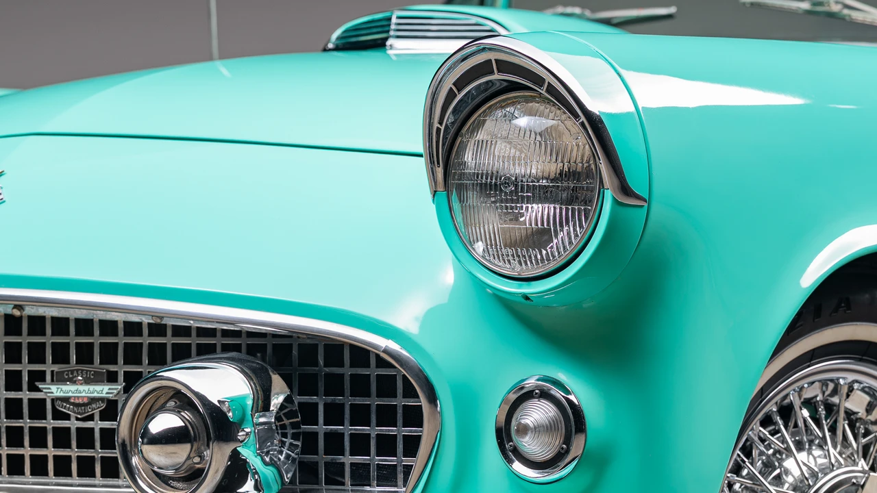 1955 Ford Thunderbird 1st Gen - Image 22 of 31