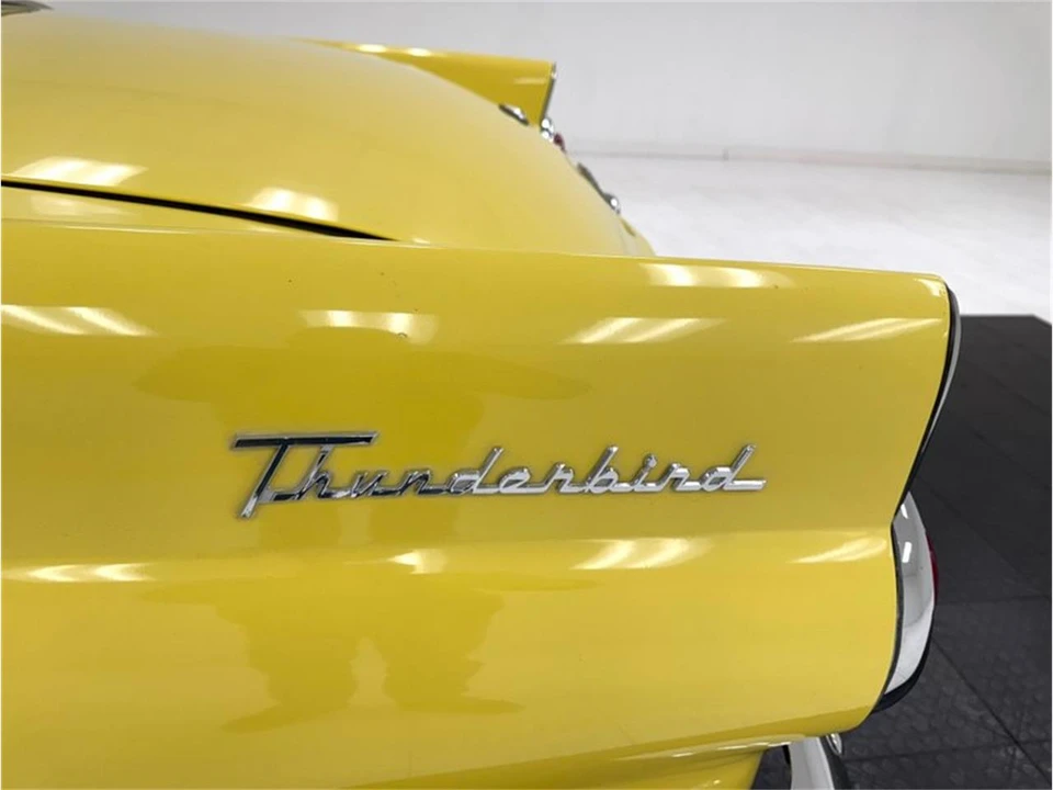 1955 Ford Thunderbird 1st Gen - Image 27 of 31