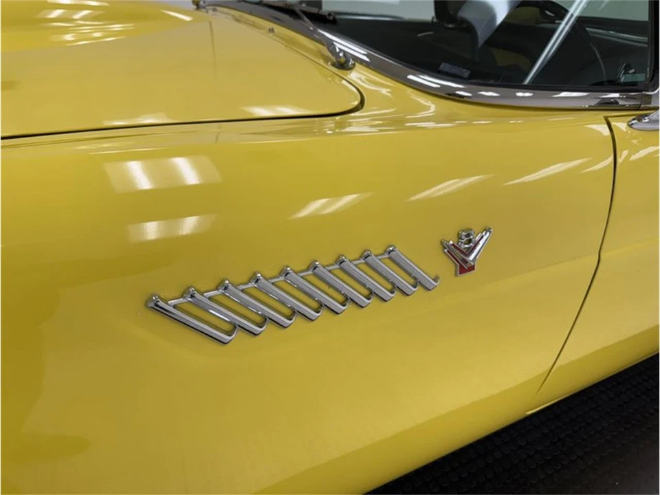1955 Ford Thunderbird 1st Gen - Image 19 of 31