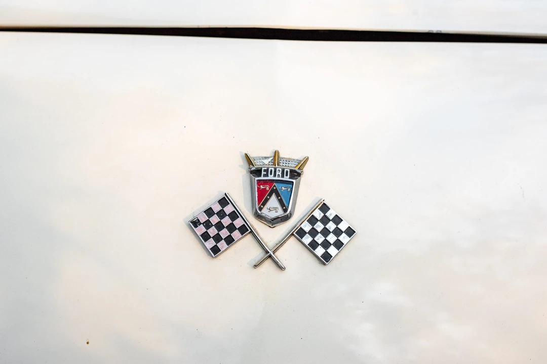 1955 Ford Thunderbird 1st Gen - Image 16 of 31