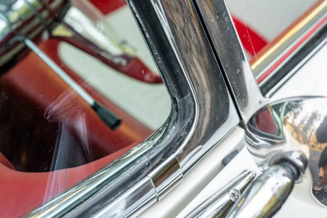 1955 Ford Thunderbird 1st Gen - Image 28 of 31