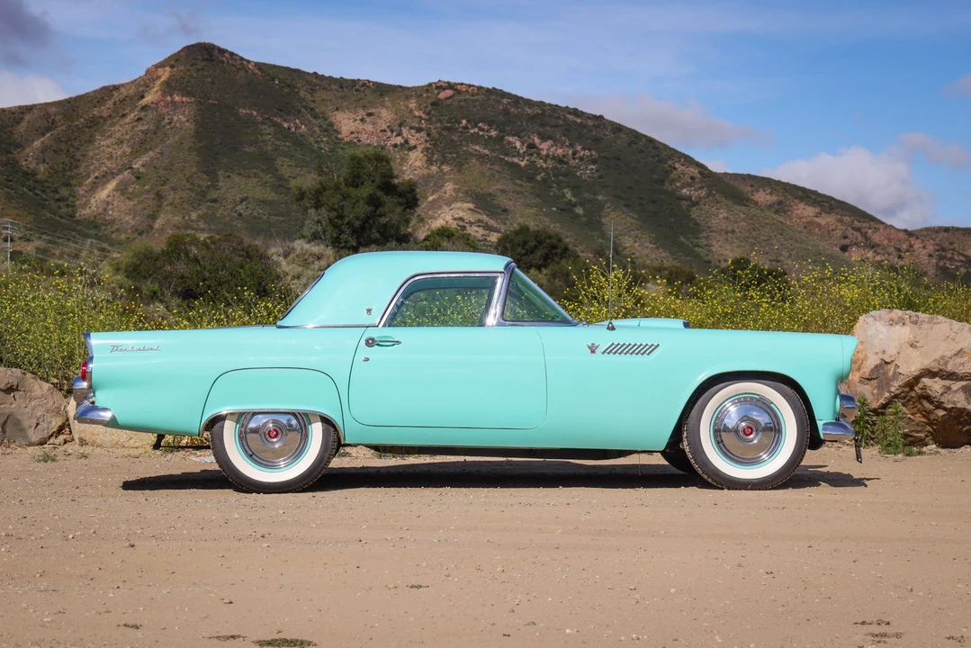 1955 Ford Thunderbird 1st Gen - Image 17 of 31