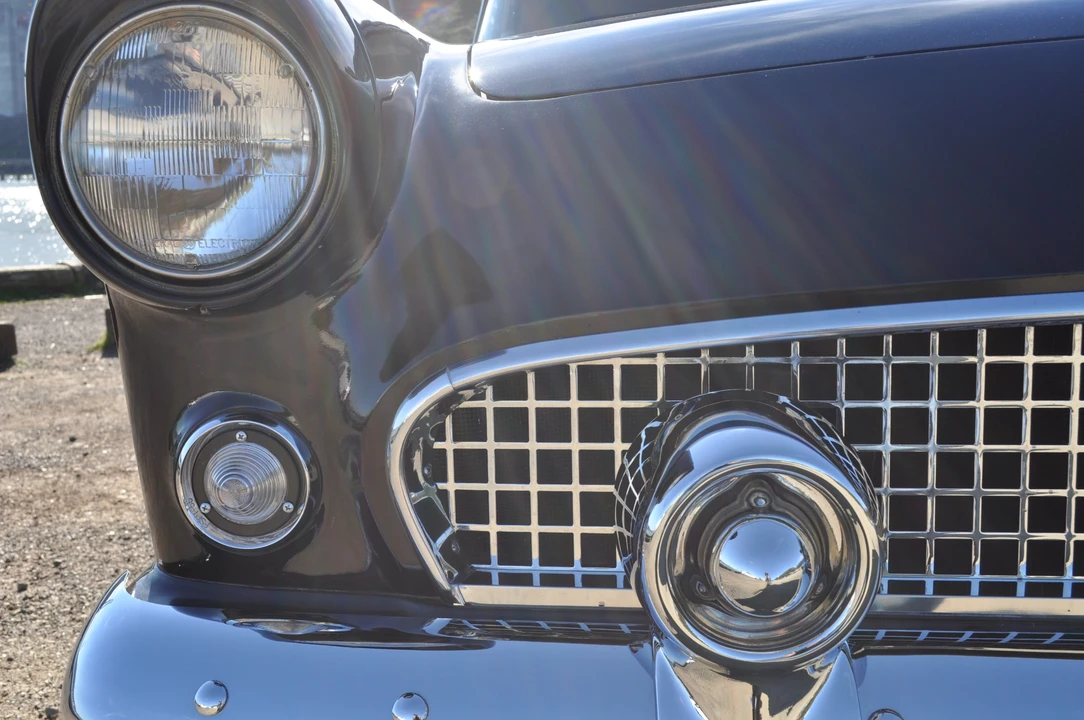 1955 Ford Thunderbird 1st Gen - Image 16 of 31
