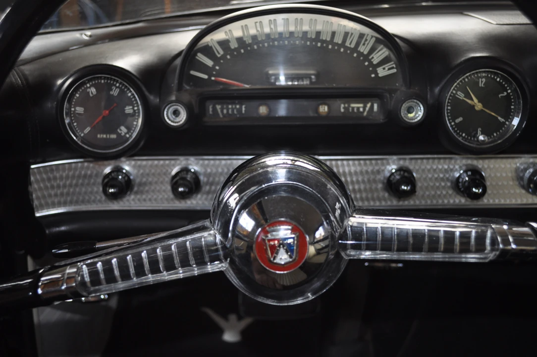 1955 Ford Thunderbird 1st Gen - Image 27 of 31