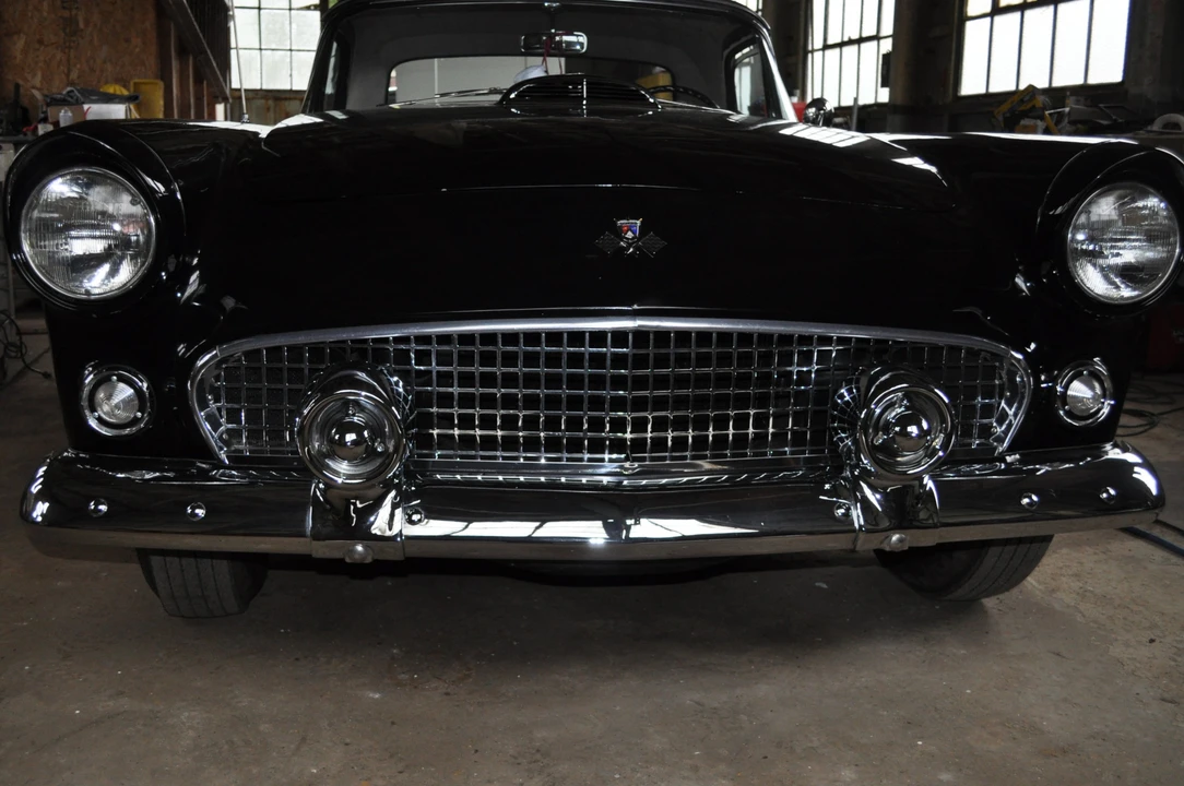 1955 Ford Thunderbird 1st Gen - Image 21 of 31