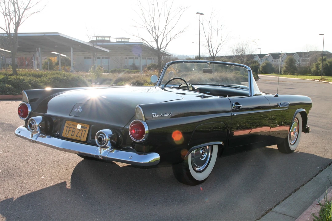 1955 Ford Thunderbird 1st Gen - Image 23 of 31
