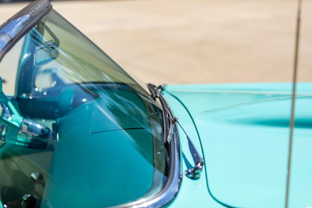 1955 Ford Thunderbird 1st Gen - Image 22 of 31