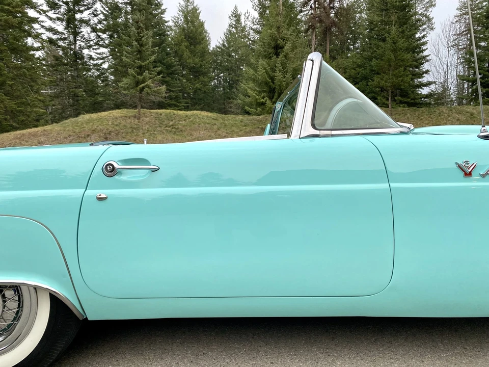 1955 Ford Thunderbird 1st Gen - Image 22 of 31