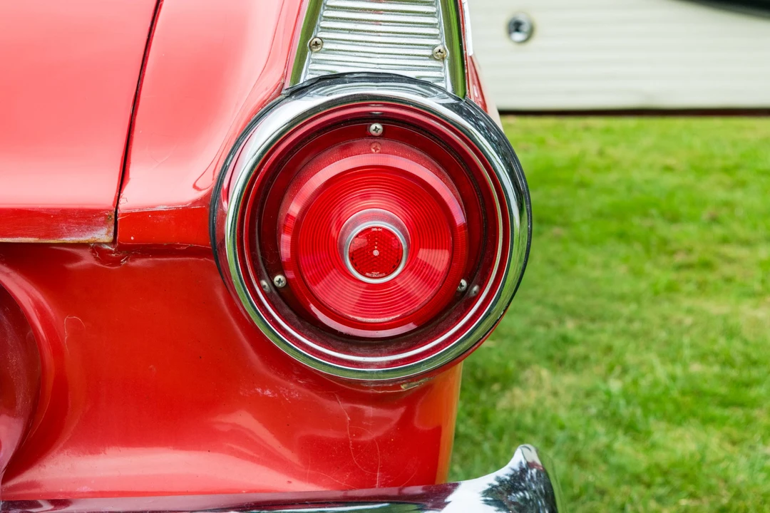1955 Ford Thunderbird 1st Gen - Image 27 of 31