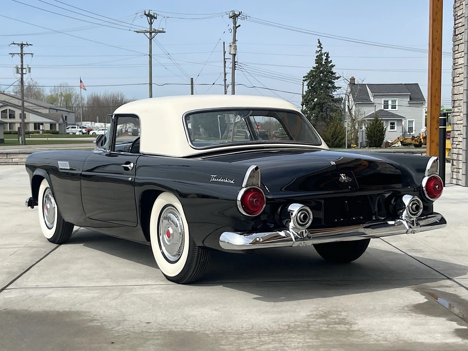 1955 Ford Thunderbird 1st Gen - Image 26 of 31