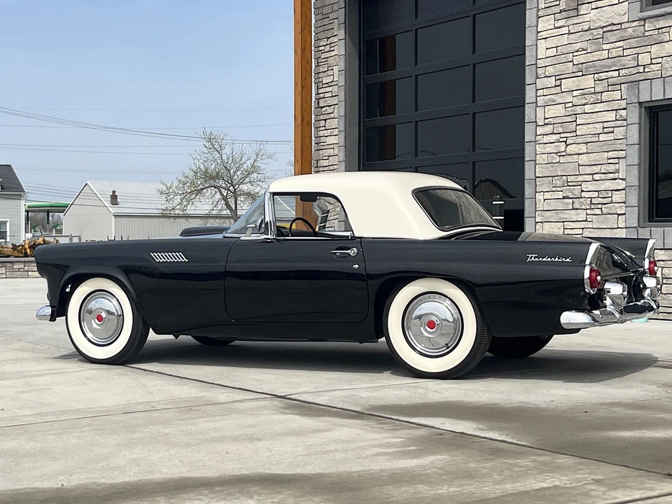 1955 Ford Thunderbird 1st Gen - Image 27 of 31
