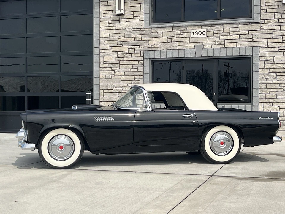 1955 Ford Thunderbird 1st Gen - Image 28 of 31
