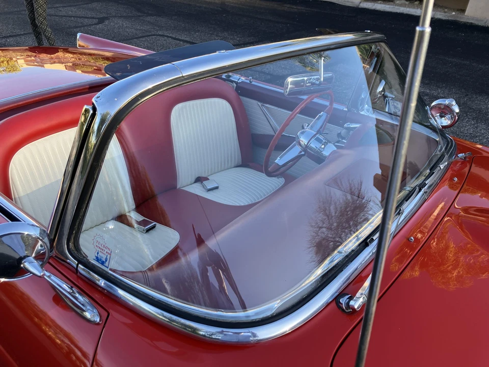 1955 Ford Thunderbird 1st Gen - Image 21 of 31