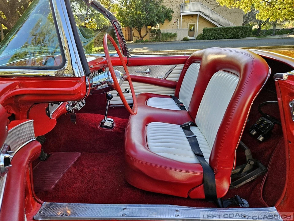 1955 Ford Thunderbird 1st Gen - Image 21 of 31