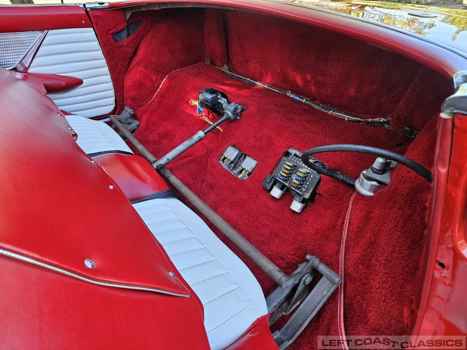 1955 Ford Thunderbird 1st Gen - Image 27 of 31