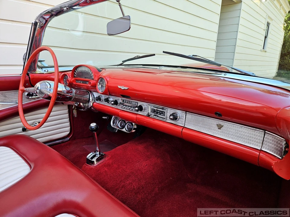 1955 Ford Thunderbird 1st Gen - Image 29 of 31