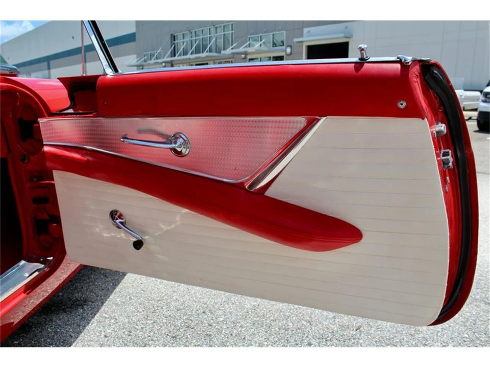 1955 Ford Thunderbird 1st Gen - Image 28 of 31