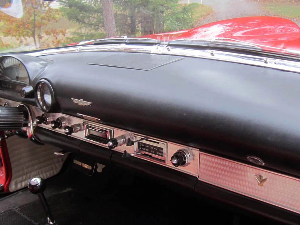 1955 Ford Thunderbird 1st Gen - Image 28 of 31