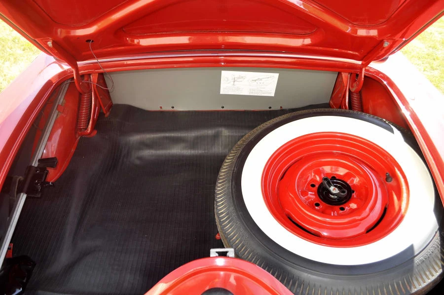 1955 Ford Thunderbird 1st Gen - Image 9 of 19