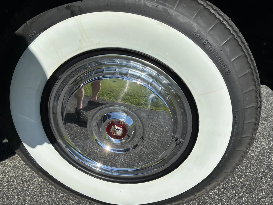 1955 Ford Thunderbird 1st Gen - Image 21 of 31