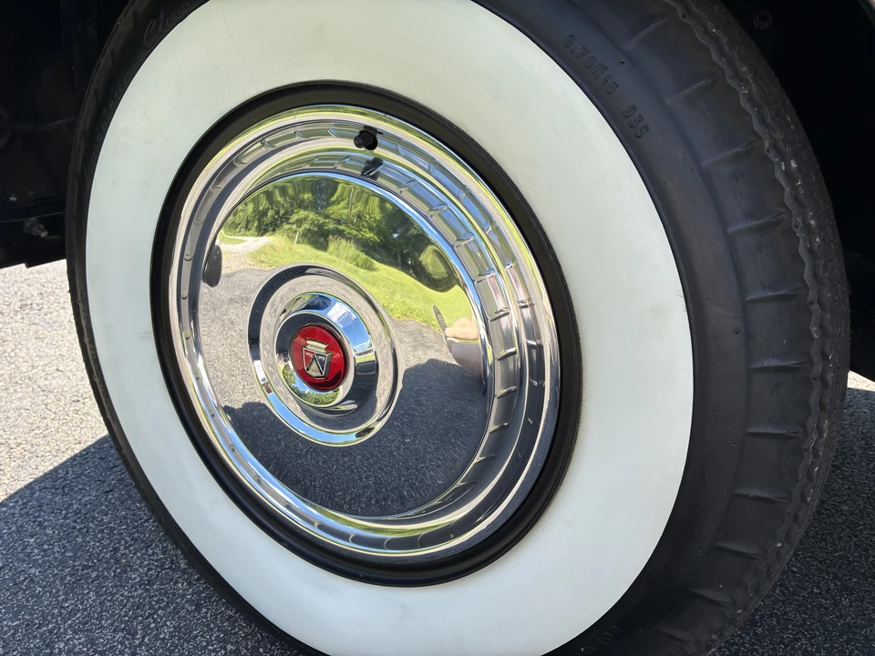1955 Ford Thunderbird 1st Gen - Image 20 of 31