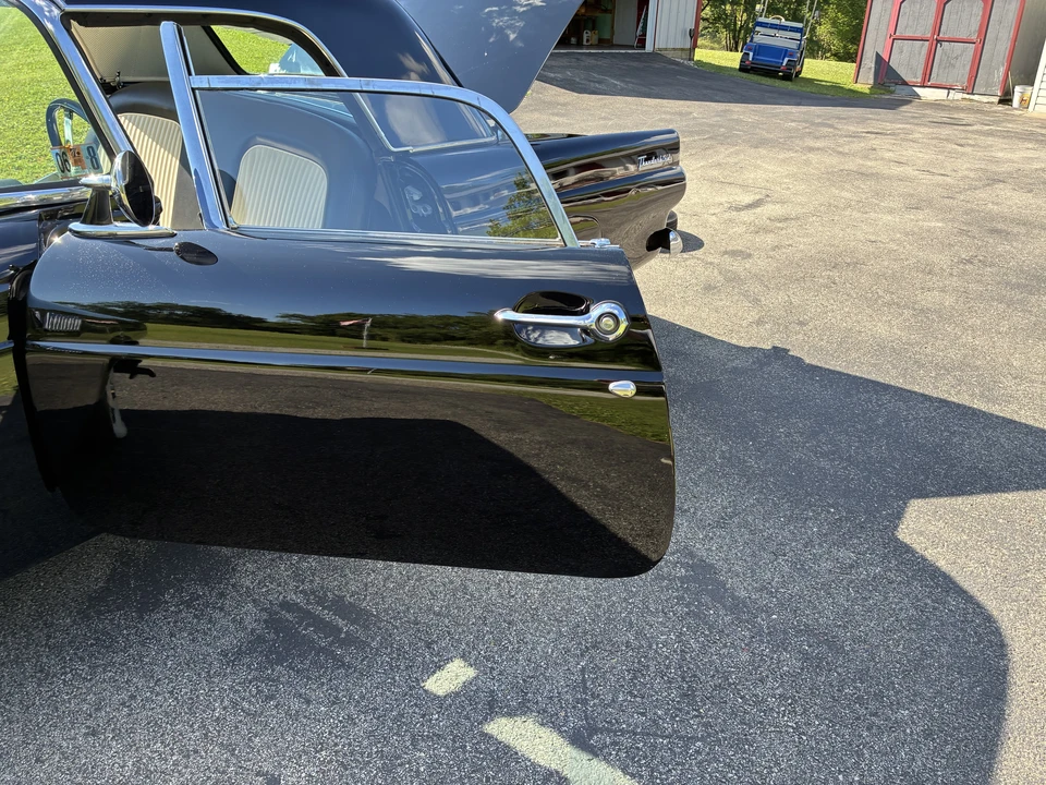 1955 Ford Thunderbird 1st Gen - Image 19 of 31