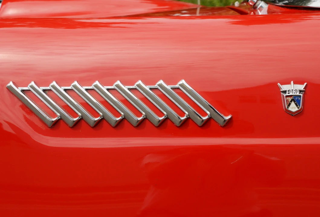 1955 Ford Thunderbird 1st Gen - Image 18 of 31