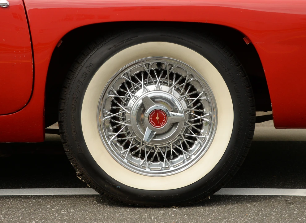 1955 Ford Thunderbird 1st Gen - Image 21 of 31