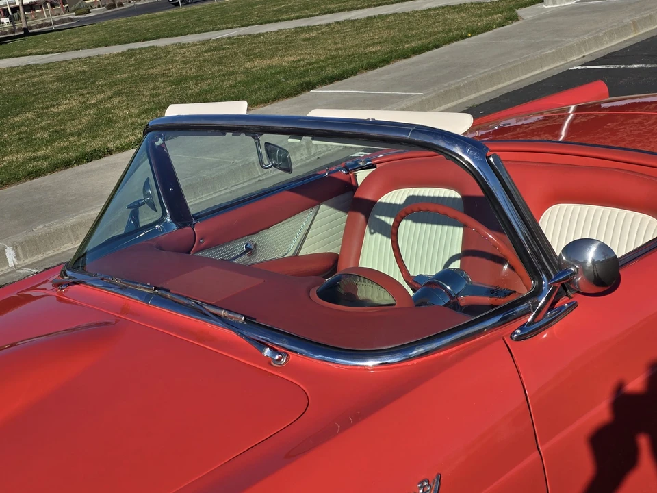 1955 Ford Thunderbird 1st Gen - Image 21 of 31