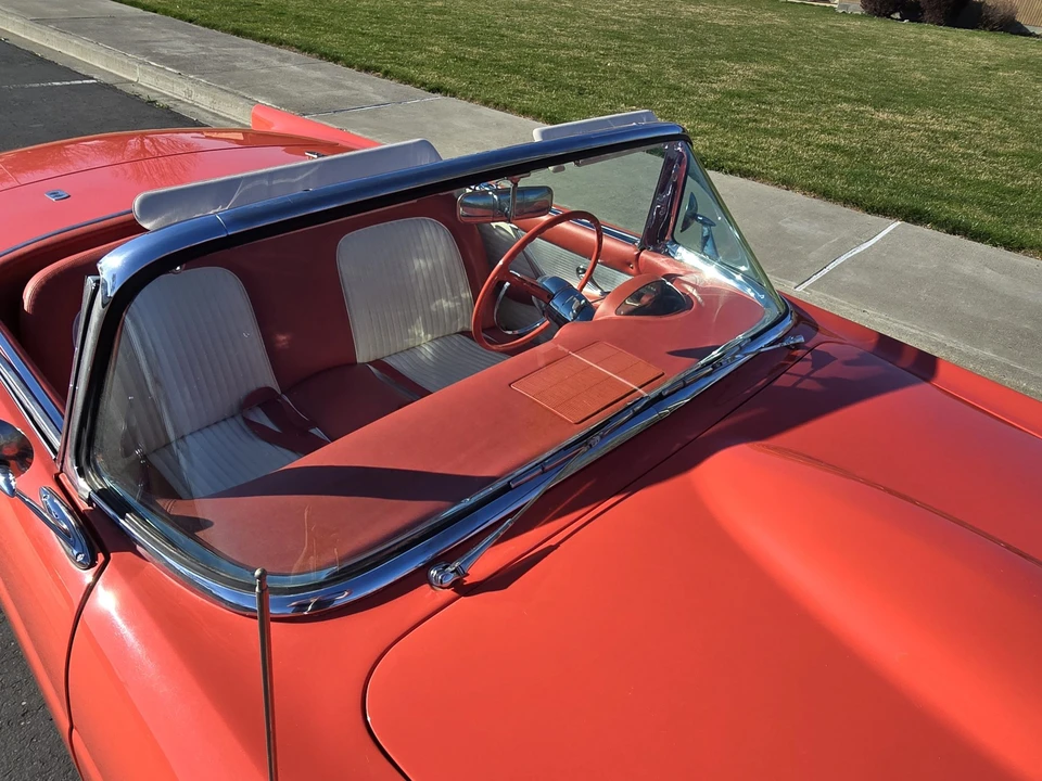 1955 Ford Thunderbird 1st Gen - Image 22 of 31