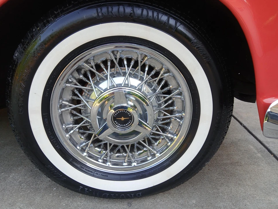 1955 Ford Thunderbird 1st Gen - Image 26 of 31