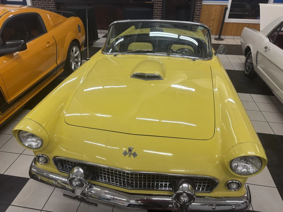 1955 Ford Thunderbird 1st Gen - Image 23 of 31